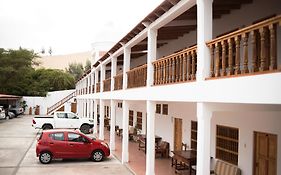 Hotel El Huarango